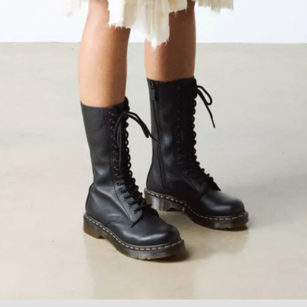 Dr. Martens 1B99 VIRGINIA LEATHER MID CALF BOOTS 14-eye lace up - black
